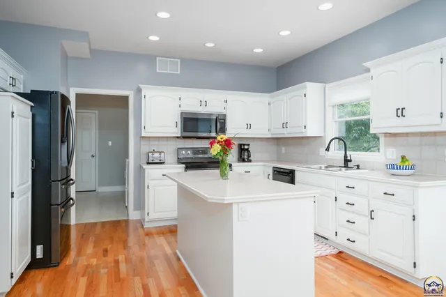 $480,000 | 1017 Stoneridge Drive, Lawrence, KS 66049