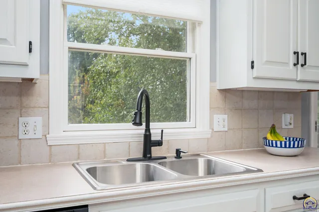 $480,000 | 1017 Stoneridge Drive, Lawrence, KS 66049