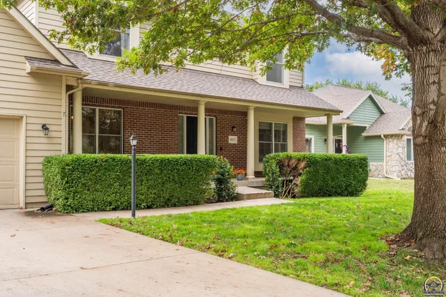 $480,000 | 1017 Stoneridge Drive, Lawrence, KS 66049