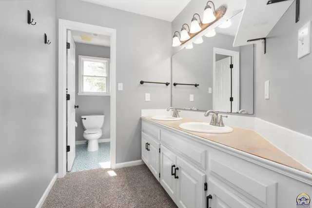 $480,000 | 1017 Stoneridge Drive, Lawrence, KS 66049