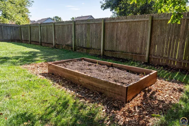 $480,000 | 1017 Stoneridge Drive, Lawrence, KS 66049