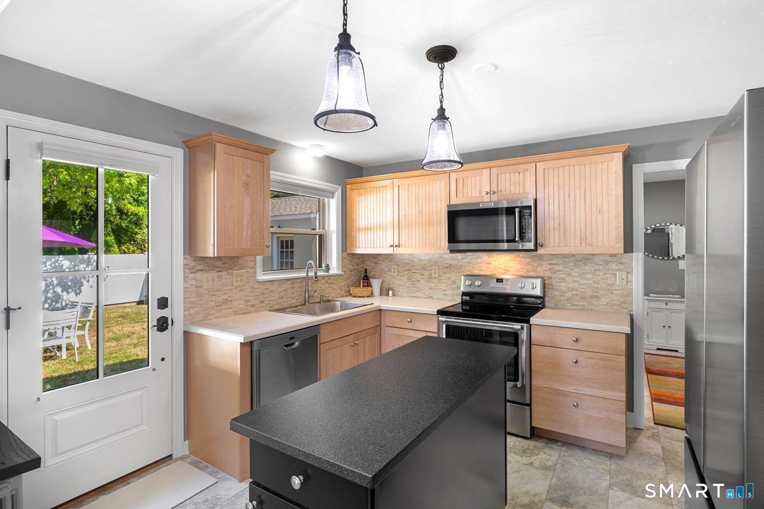 10 West View Road Old Saybrook, CT 06475 - Photo 20 of 39