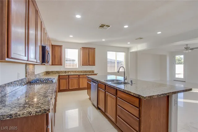 $3,850 | 7230 Estonian Place, Las Vegas, NV 89113