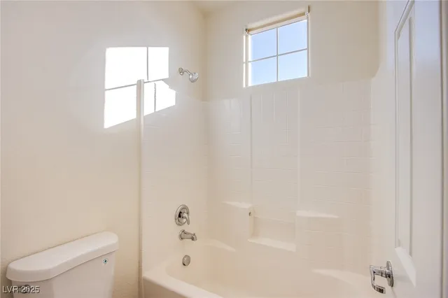 $3,850 | 7230 Estonian Place, Las Vegas, NV 89113