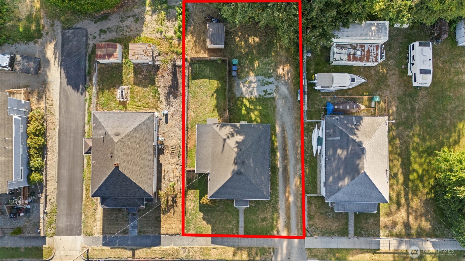 206 South Baker Street Mount Vernon, WA 98273 - Photo 28 of 31 an aerial view of houses with outdoor space