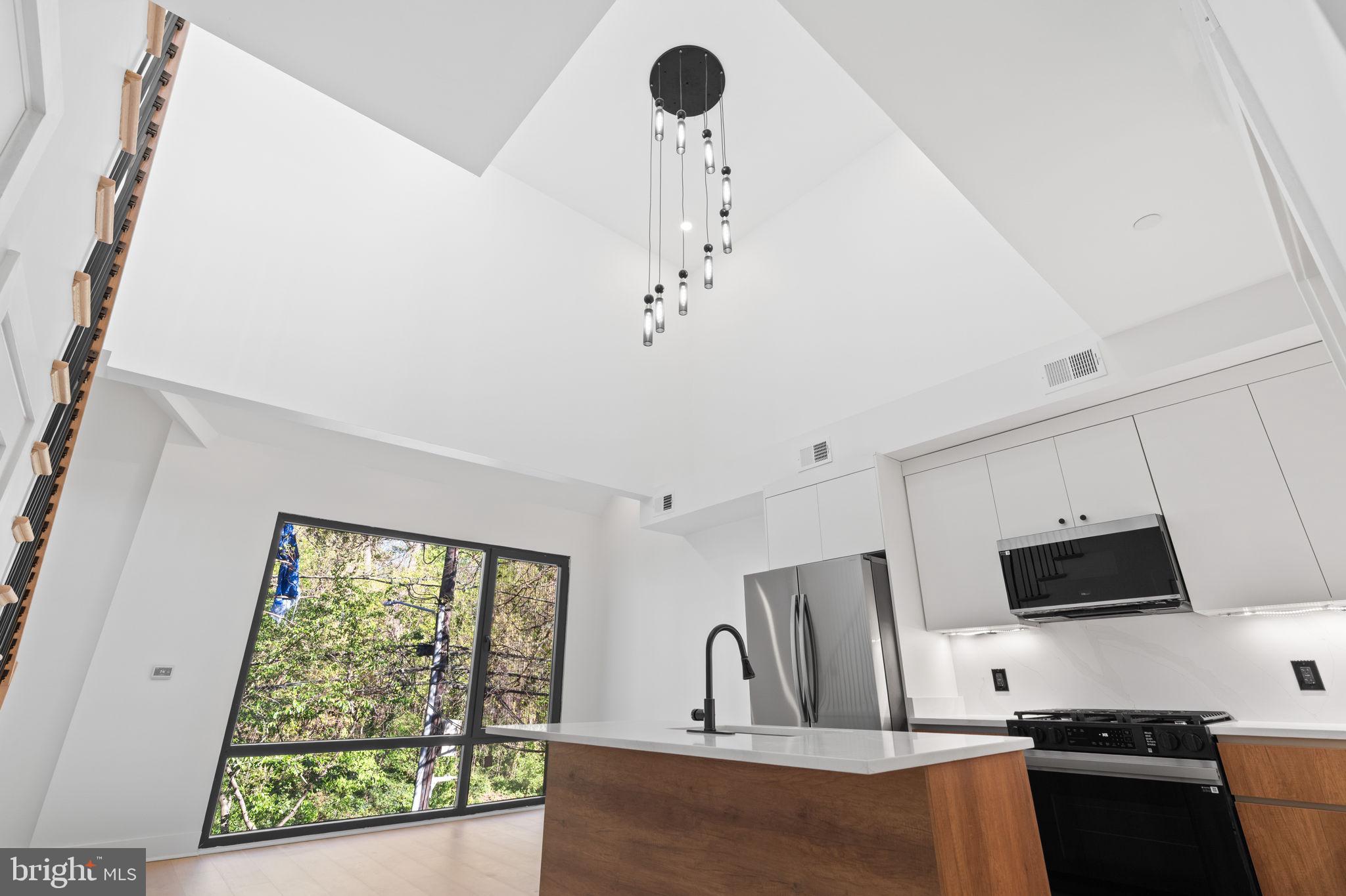 2504 41st Street Northwest, Unit 9 Washington, DC 20007 - Photo 5 of 29