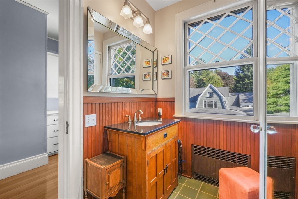 51 Abbott Road Wellesley, MA 02481 - Photo 24 of 41