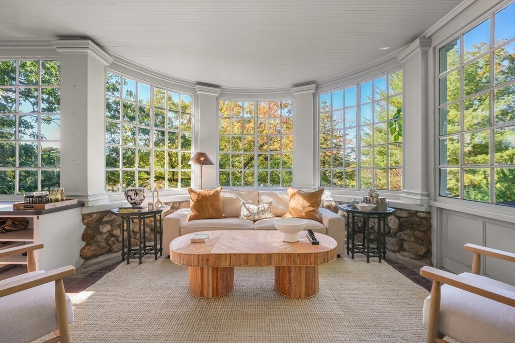 51 Abbott Road Wellesley, MA 02481 - Photo 8 of 41