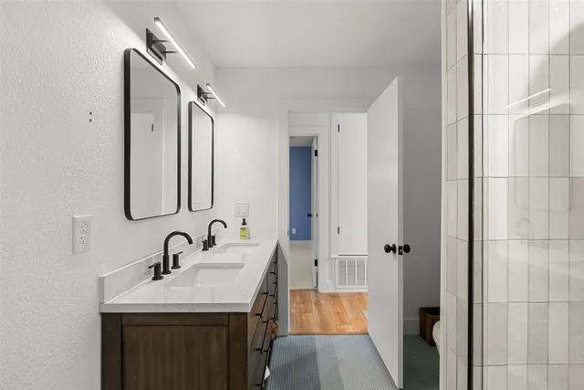 $325,000 | 2001 Parker Lane, Unit 101, Austin, TX 78741