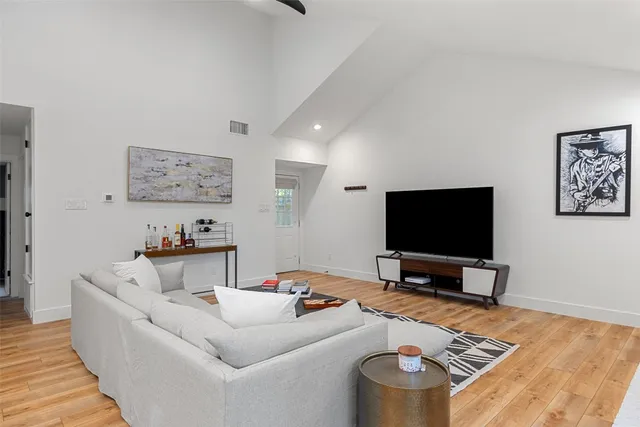 $325,000 | 2001 Parker Lane, Unit 101, Austin, TX 78741