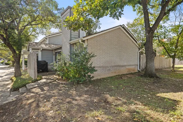 $325,000 | 2001 Parker Lane, Unit 101, Austin, TX 78741