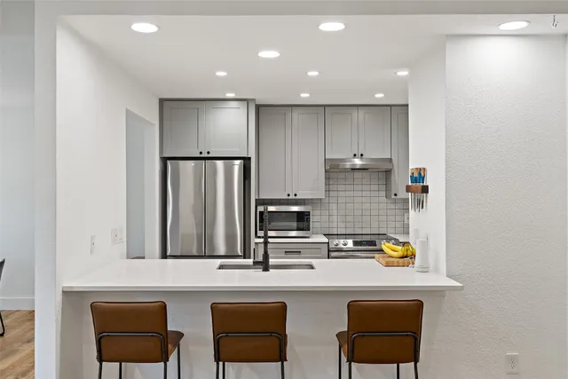 $325,000 | 2001 Parker Lane, Unit 101, Austin, TX 78741