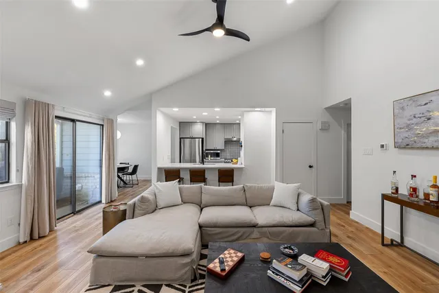 $325,000 | 2001 Parker Lane, Unit 101, Austin, TX 78741