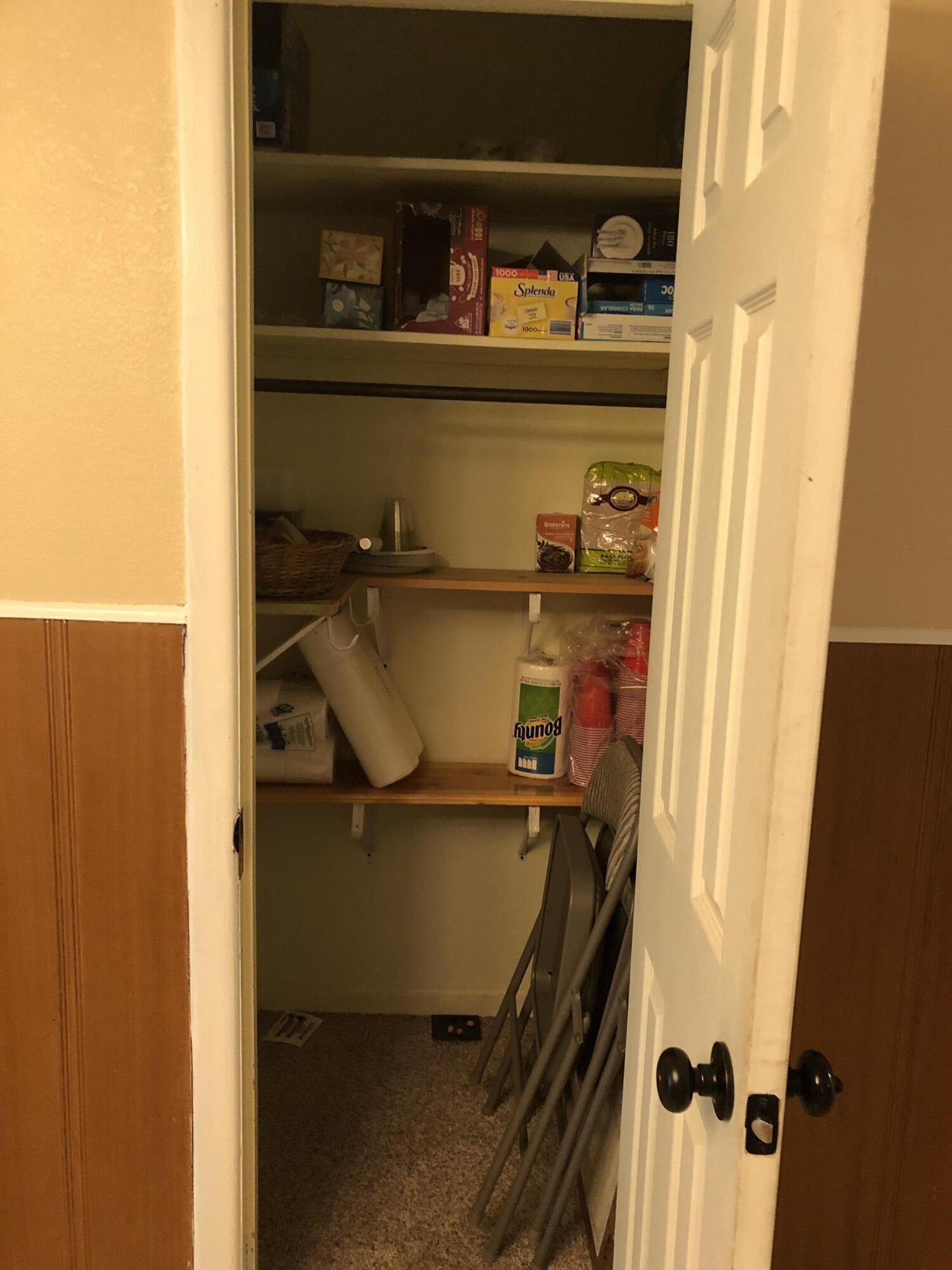 804 South Broadway Plainview, TX 79072 - Photo 13 of 46 a close up of a refrigerator