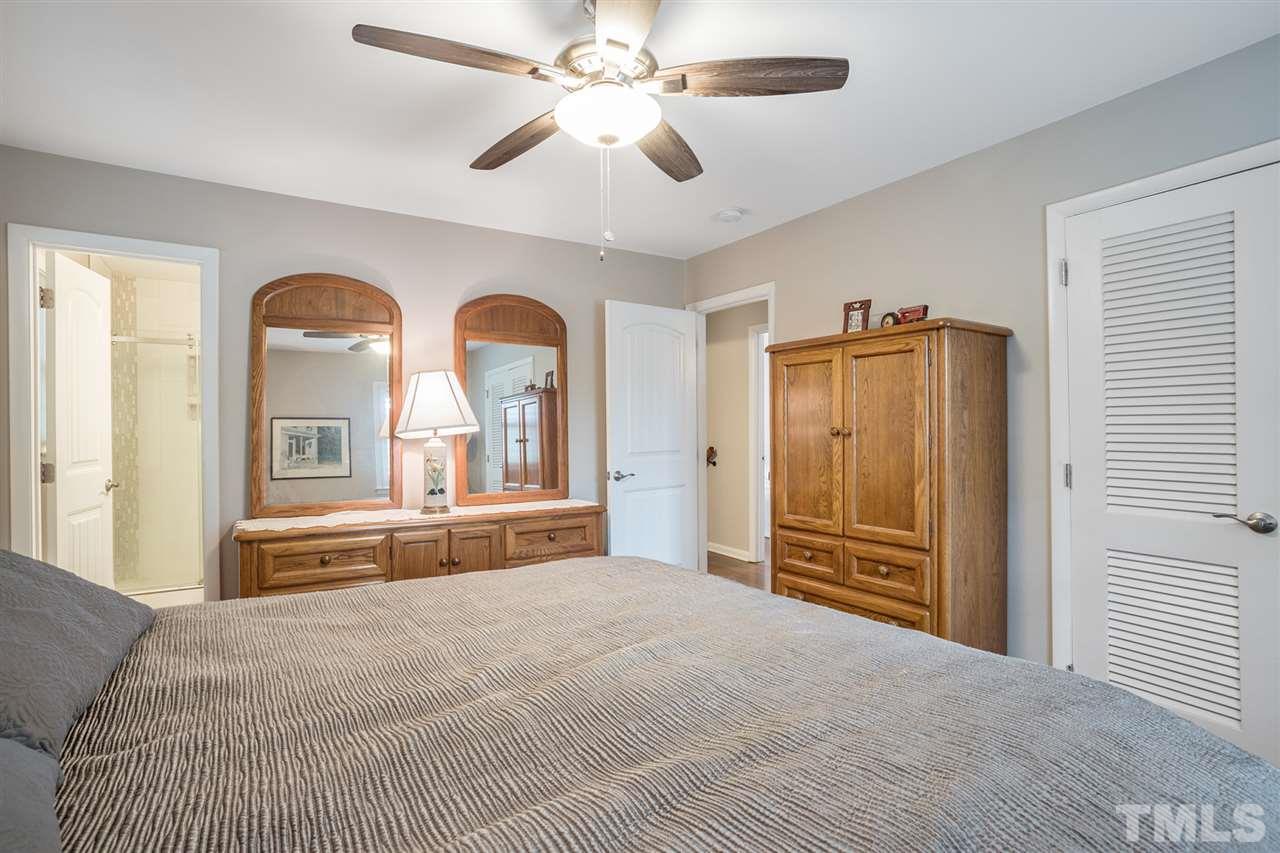 4901 Latimer Road Raleigh, NC 27609 - Photo 14 of 24