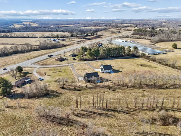$549,900 | 2253 County House Road, Smithville, TN 37166
