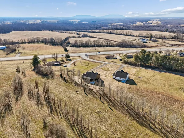 $549,900 | 2253 County House Road, Smithville, TN 37166