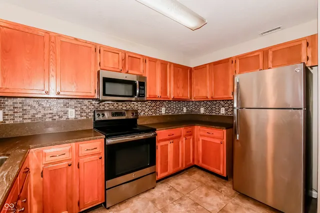 $1,995 | 1202 Pine Mountain Way, Indianapolis, IN 46229