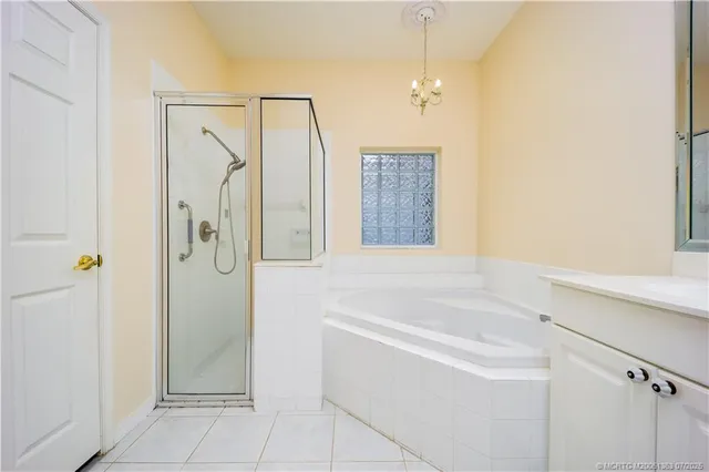 $475,000 | 583 Northwest Cherry Oak Drive, Jensen Beach, FL 34957