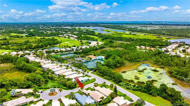 $475,000 | 583 Northwest Cherry Oak Drive, Jensen Beach, FL 34957