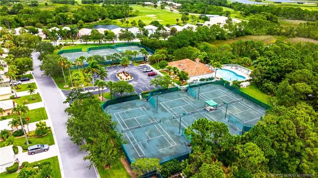 $475,000 | 583 Northwest Cherry Oak Drive, Jensen Beach, FL 34957