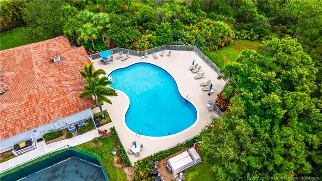 $475,000 | 583 Northwest Cherry Oak Drive, Jensen Beach, FL 34957