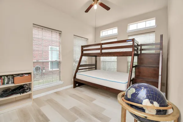 $398,900 | 2543 Acadiana Lane, Seabrook, TX 77586