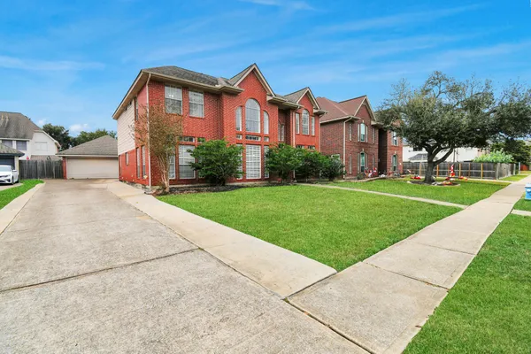 $398,900 | 2543 Acadiana Lane, Seabrook, TX 77586