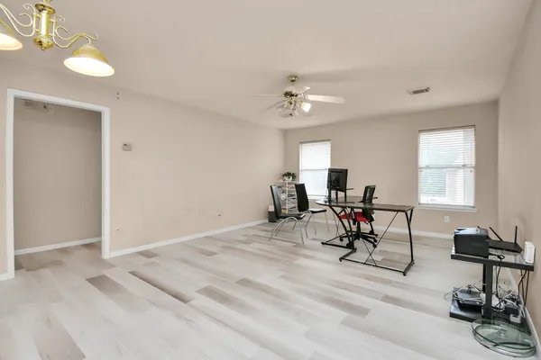 $398,900 | 2543 Acadiana Lane, Seabrook, TX 77586