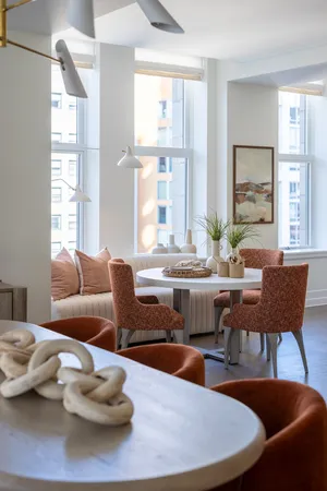 $3,400,000 | 435 North Michigan Avenue, Unit 1703, Chicago, IL 60611
