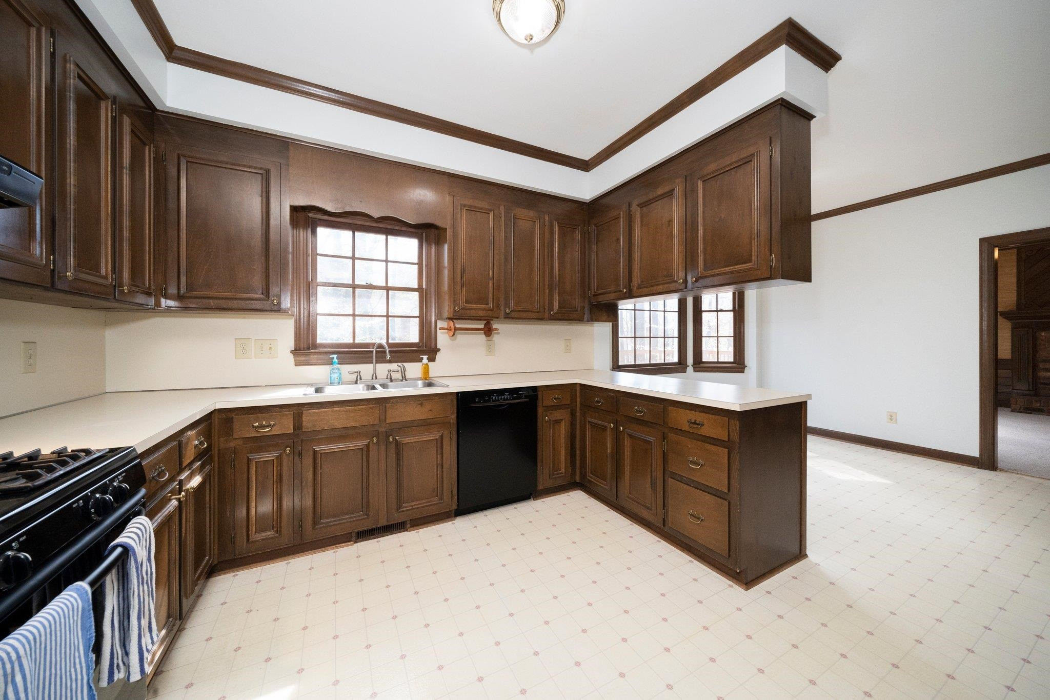 8612 Mourning Dove Road Raleigh, NC 27615 - Photo 14 of 29 Kitchen
