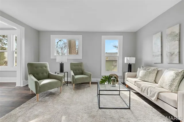 $350,000 | 215 Clay Street, Edwardsville, IL 62025