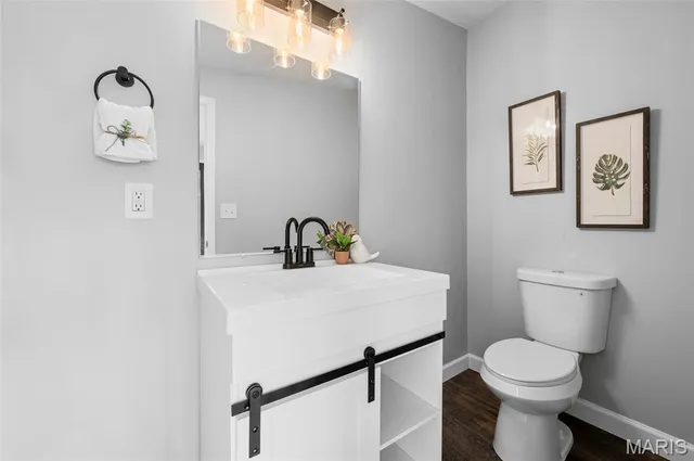 $350,000 | 215 Clay Street, Edwardsville, IL 62025