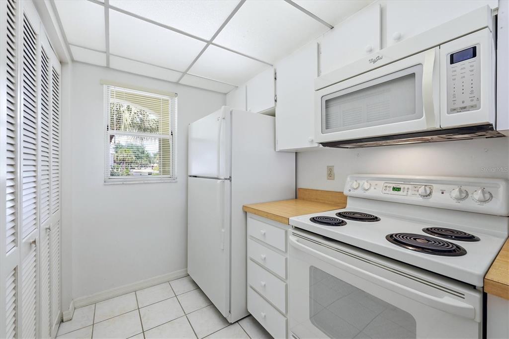 444 Cerromar Road, Unit 298 Venice, FL 34293 - Photo 14 of 47