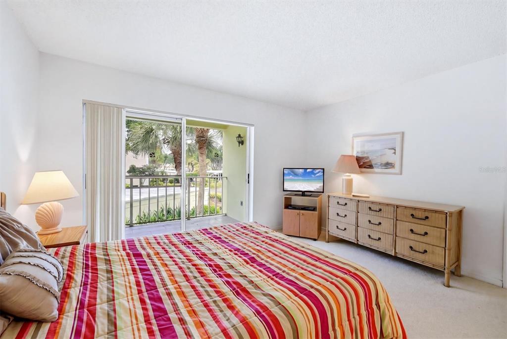 444 Cerromar Road, Unit 298 Venice, FL 34293 - Photo 16 of 47