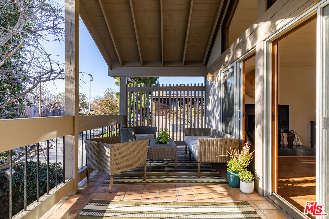 4450 Alla Road Los Angeles, CA 90066 - Photo 13 of 46