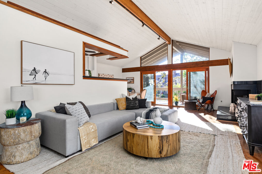 4450 Alla Road Los Angeles, CA 90066 - Photo 2 of 46