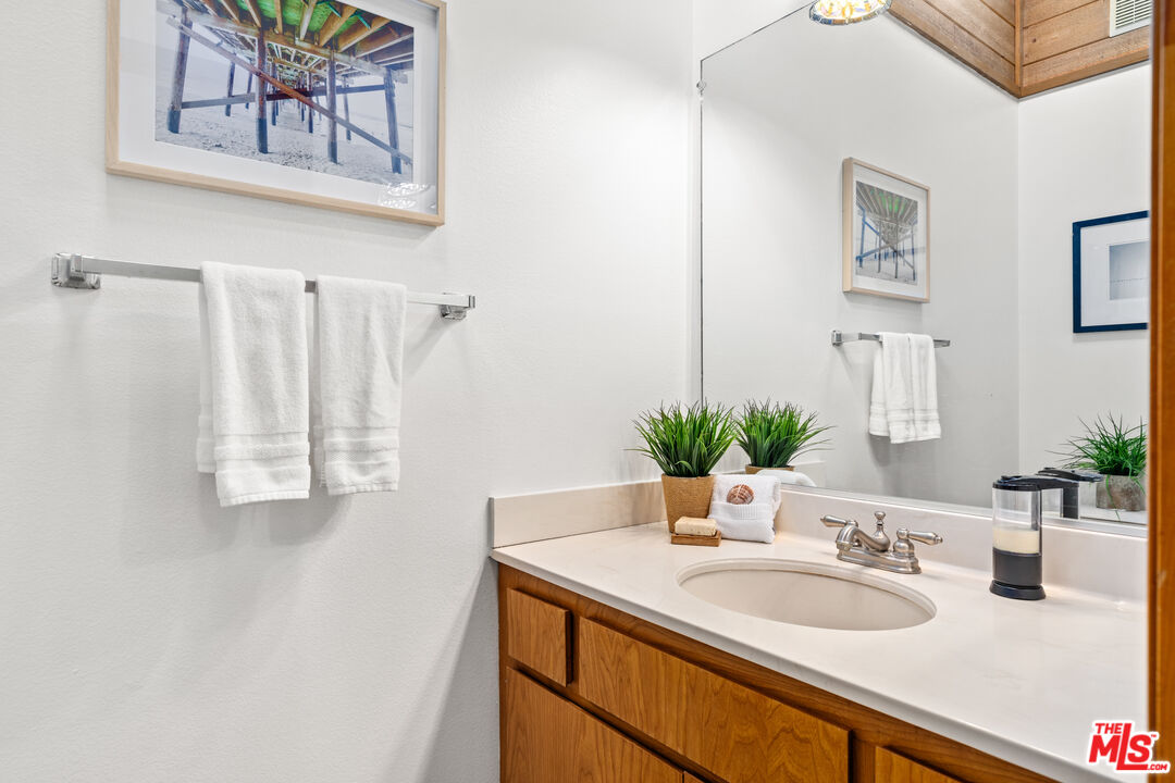 4450 Alla Road Los Angeles, CA 90066 - Photo 28 of 46