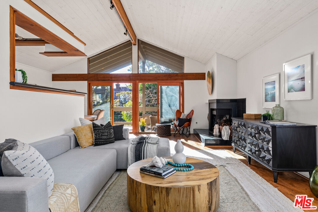 4450 Alla Road Los Angeles, CA 90066 - Photo 8 of 46