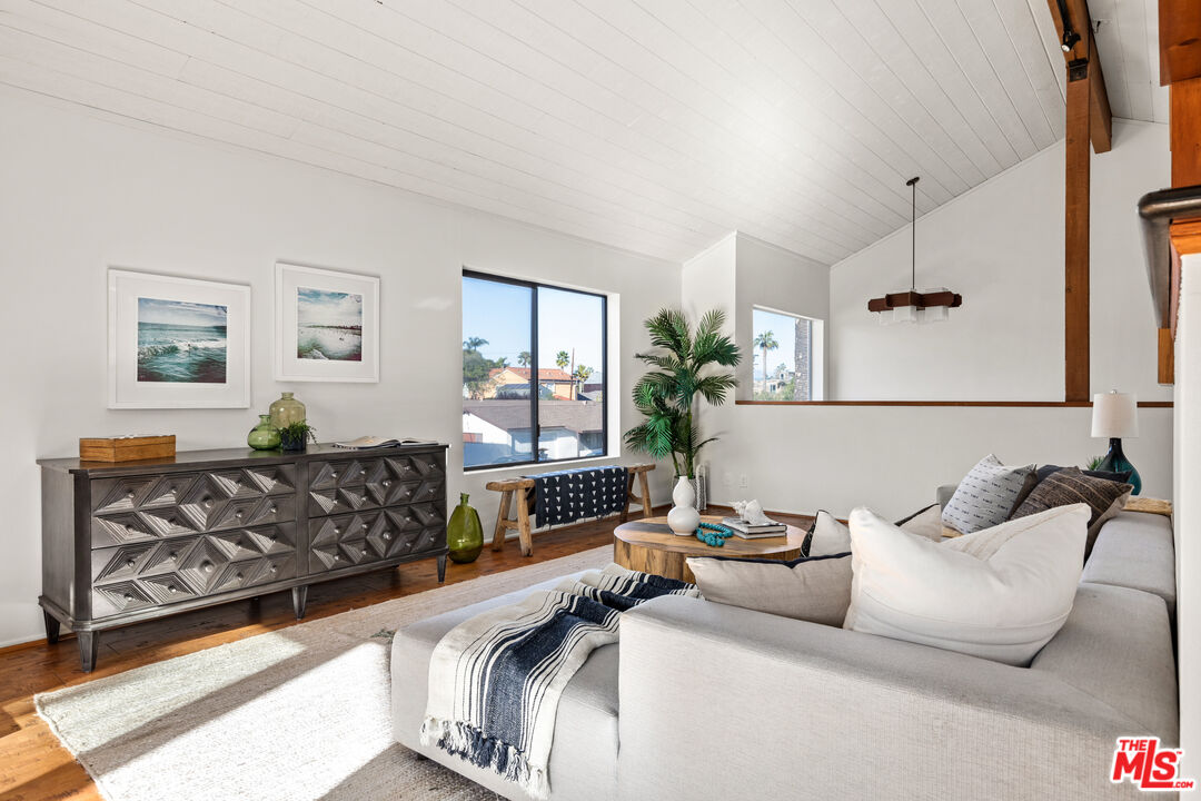 4450 Alla Road Los Angeles, CA 90066 - Photo 10 of 46