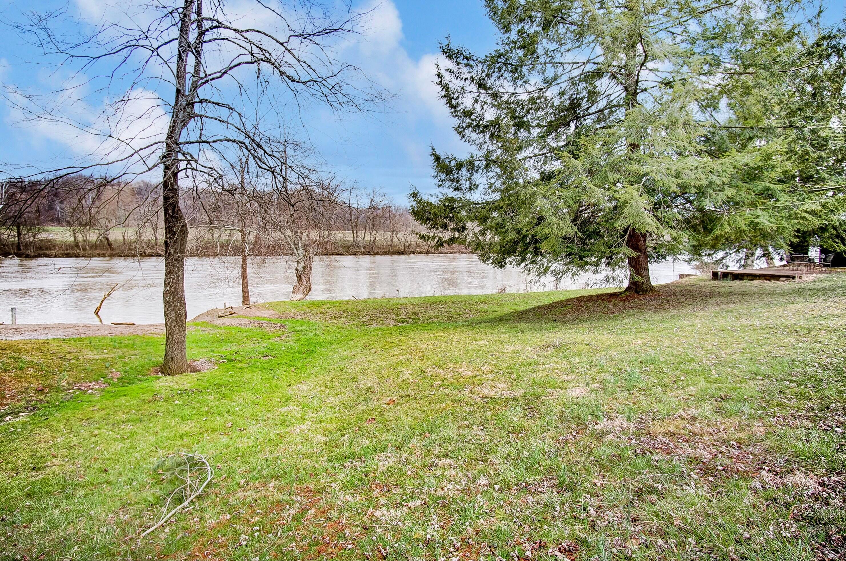 9865 Old River Road Blue Rock, OH 43720 - Photo 38 of 41 F92317CD-F4D1-4635-8192-2485713D71B5