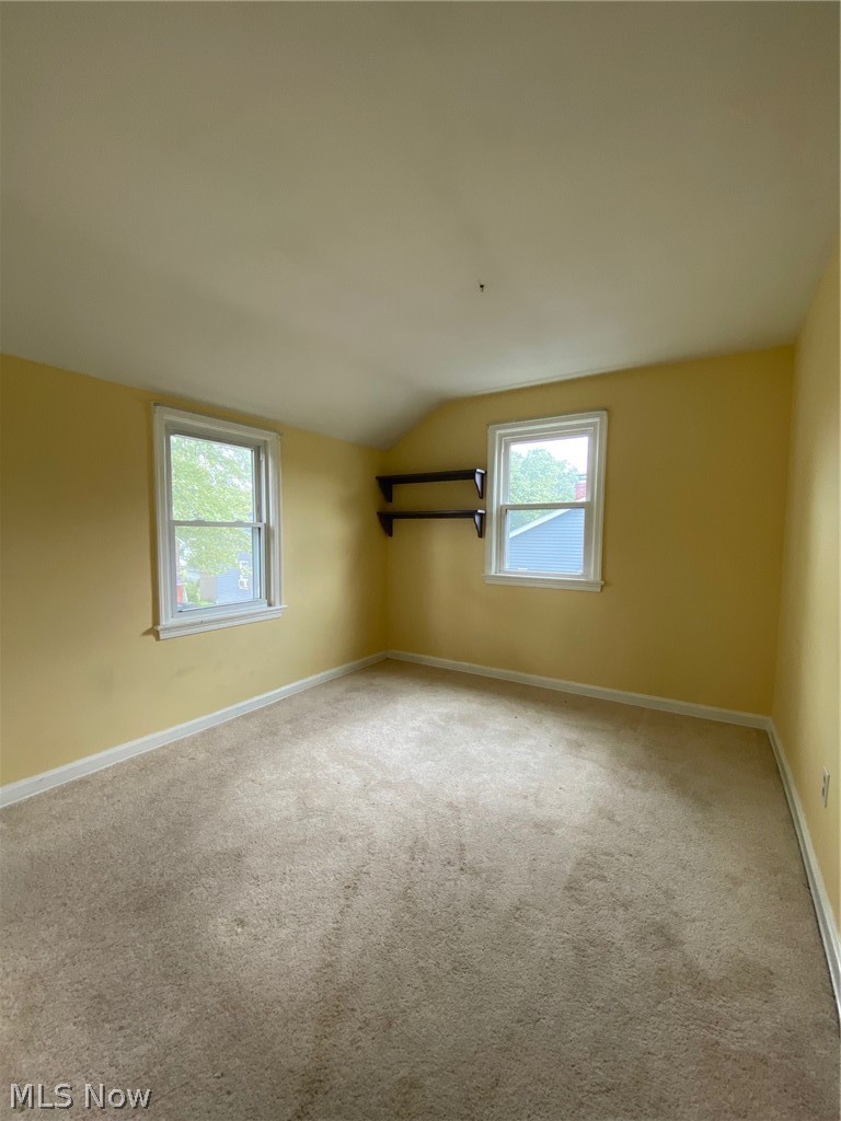 1596 Biltmore Road Cleveland, OH 44124 - Photo 12 of 23 Gallery Image 12
