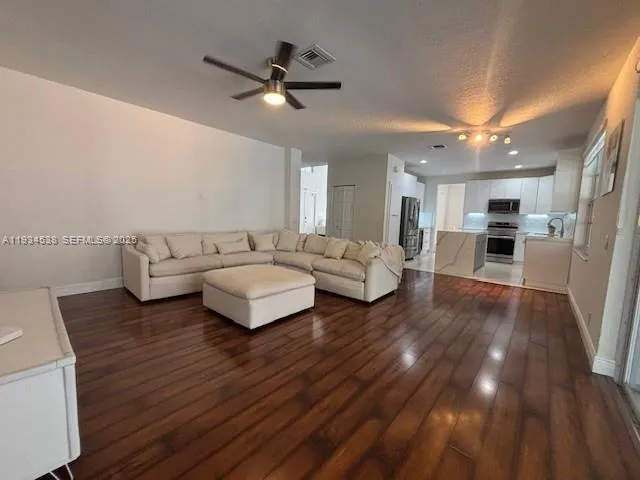 $6,200 | 712 Tulip Circle, Weston, FL 33327