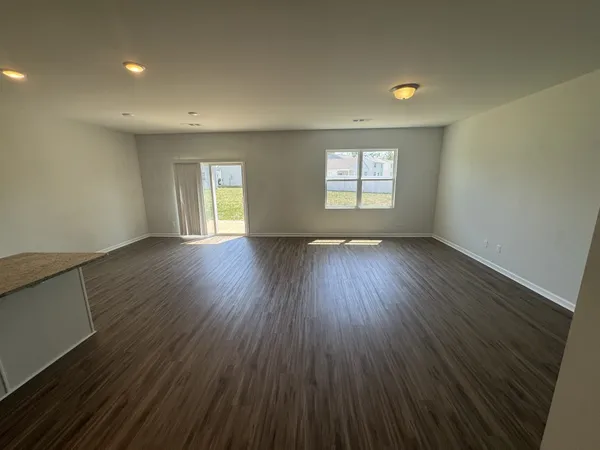 $2,700 | 710 Samuel Lee Lane, Murfreesboro, TN 37127