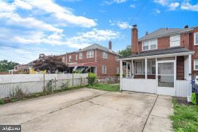 2737 Southbrook Road Baltimore, MD 21222 - Photo 3 of 3