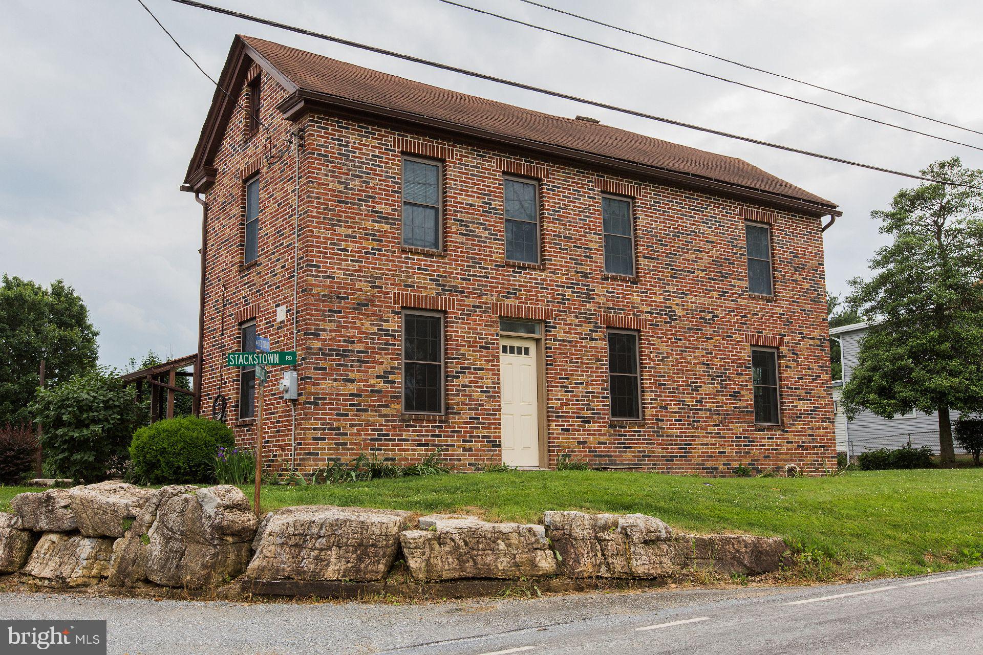 340 Stackstown Road Marietta, PA 17547 - Photo 3 of 58 Gallery Image 3