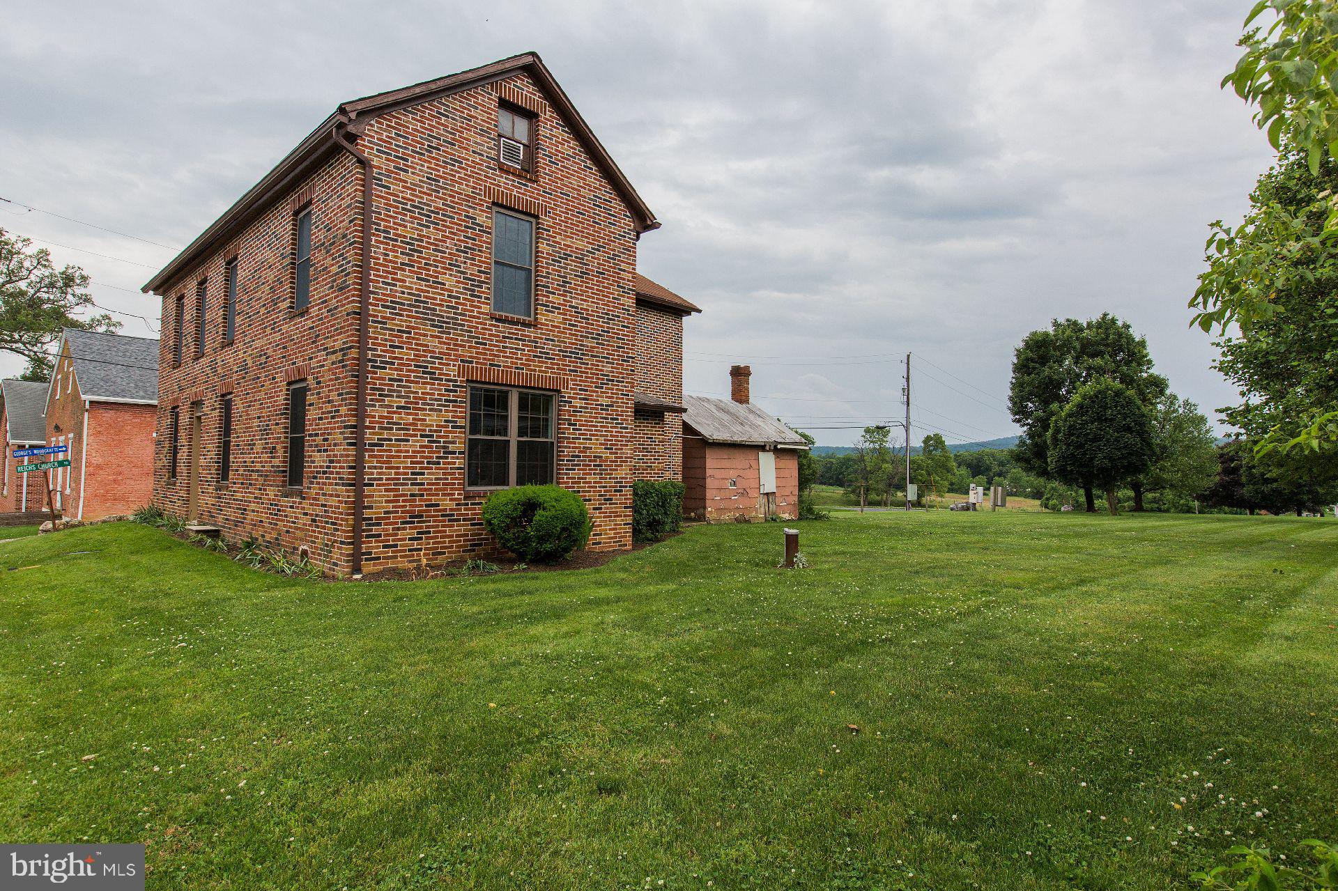 340 Stackstown Road Marietta, PA 17547 - Photo 5 of 58 Gallery Image 5