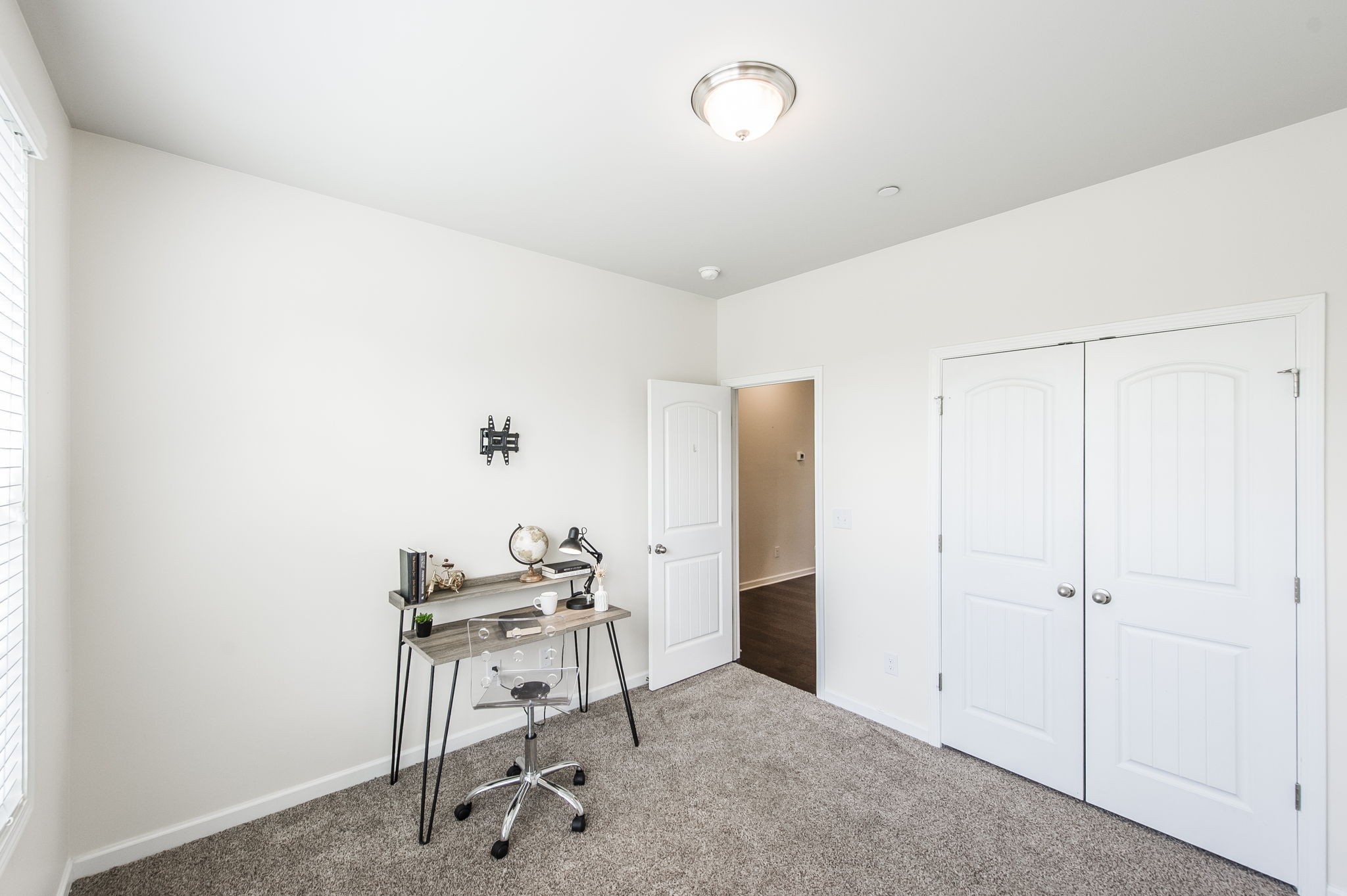 342 Manor Row Pleasant View, TN 37146 - Photo 8 of 45 a view of a workspace