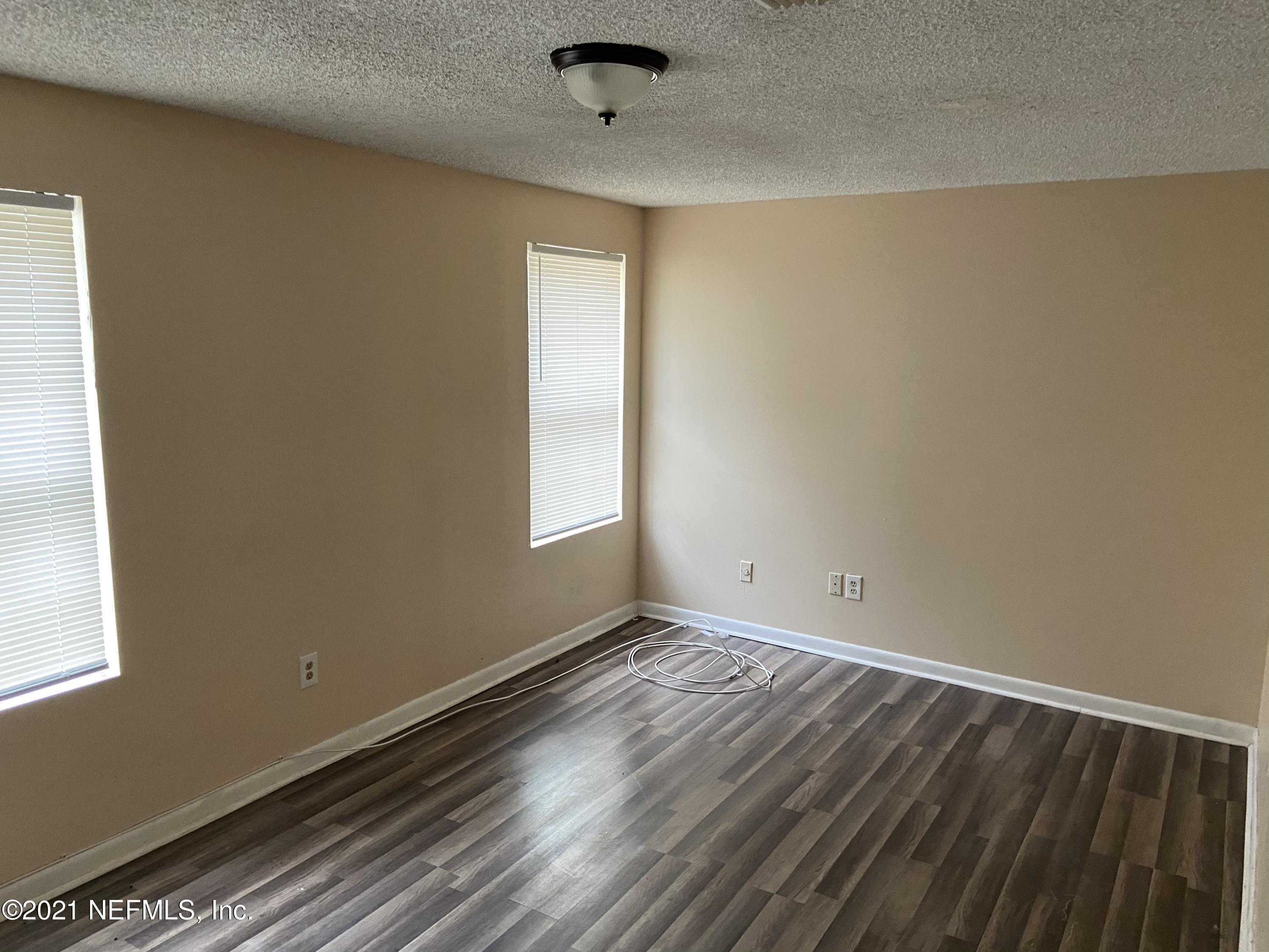 3716 Stuart Street Jacksonville, FL 32209 - Photo 10 of 13 a view of an empty room with a window