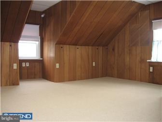 329 Oak Road Glenside, PA 19038 - Photo 8 of 9 Bonus Room